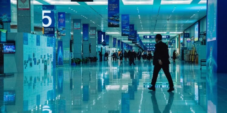 2026 Travel Industry Recovery Trends — 2026 Travel Industry Recovery: 5 Essential Trends — Photo by wal_ 172619 on Pexels