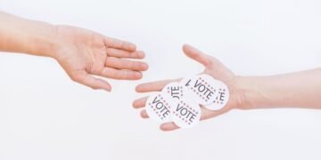 2026 Campaign Finance Reforms for Voters — 2026 Campaign Finance Reforms for Voters: 7 Essential Insights — Photo by Mikhail Nilov on Pexels
