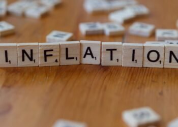 2026 Inflation Consumer Impact — 2026 Inflation Consumer Impact: 7 Essential Ways — Photo by Markus Winkler on Pexels