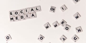 2026 social media regulations free speech — 2026 Social Media Regulations: Essential Impact on Free Speech — Photo by Visual Tag Mx on Pexels