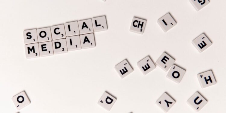 2026 social media regulations free speech — 2026 Social Media Regulations: Essential Impact on Free Speech — Photo by Visual Tag Mx on Pexels