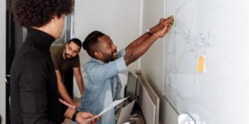 Top Startup Accelerators 2026 — Top Startup Accelerators 2026: 7 Best for Innovation — Photo by Thirdman on Pexels